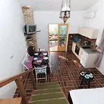 Casa vacanze Cozy In With Kitchen *
