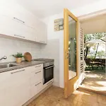 Casa vacanze Cozy In With Kitchen *