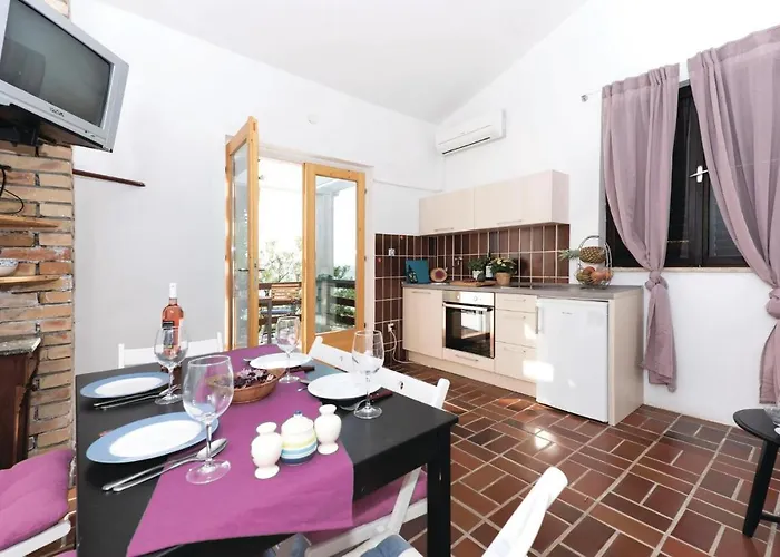 Cozy In With Kitchen בית נופש